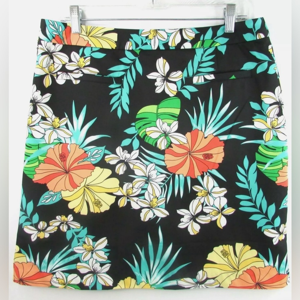 41.MONTEREY CLUB Women’s Tropical Floral Print  Knit Golf Skirt.
Size:6